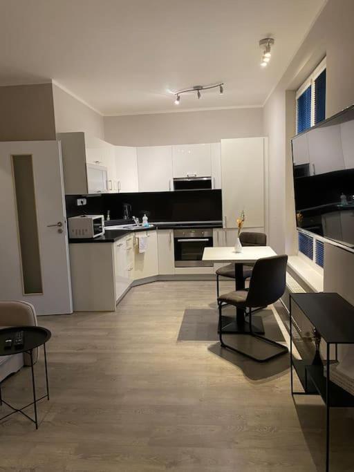 Garden Apartment Karolina オストラヴァ エクステリア 写真